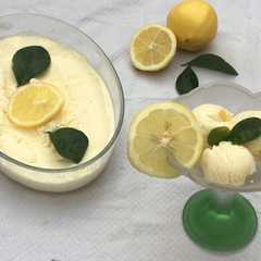 Una foto de HELADO CREMOSO DE LIMÓN 🍦🍋