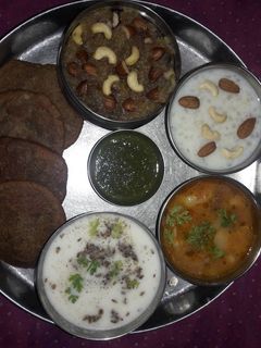 अस्टमी नवरात्रि स्पेशल थाली (Astami navaratri special thali recipe in hindi) रेसिपी मुख्य फोटो