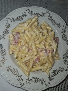 Una foto de Macarrones a los 4 quesos