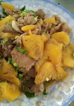 Hình của món Thịt bò xào thơm.