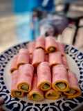 Canelón frío de jamón y pepino