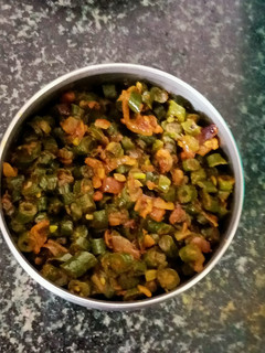 பீன்ஸ் பொரியல்💪💪👌 (Beans poriyal recipe in tamil) செய்முறை முக்கிய புகைப்படம்