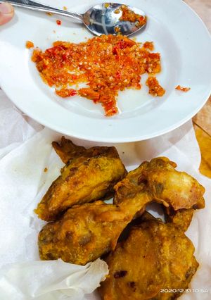 Foto resep Ayam Goreng Tepung + sambal geprek