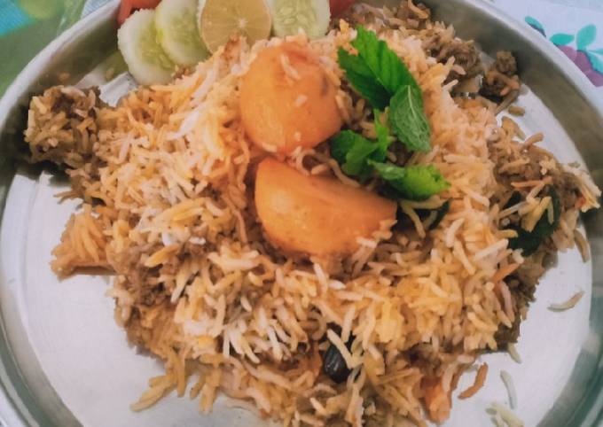 Keema Biryani (Kolkata Style)