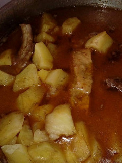 Una foto de Costillas de cerdo con patatas