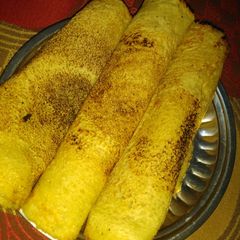 A picture of Moong ki daal ke chillee.