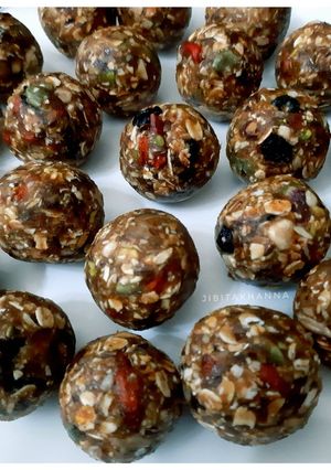 A picture of Oats, Seeds, Dates, Dried Fruits & Nuts Laddoo -No sugar.