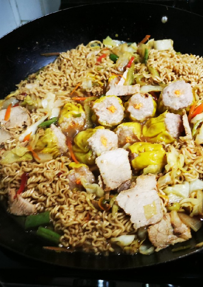 Una foto de Ramen Jugoso de Cuarentena