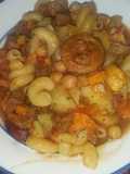 Guiso con fideos