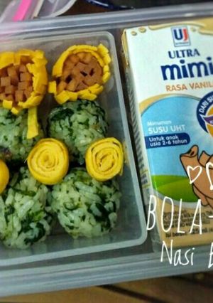 Foto resep Bola-bola Nasi Bayam (Bekal sekolah anak tk)