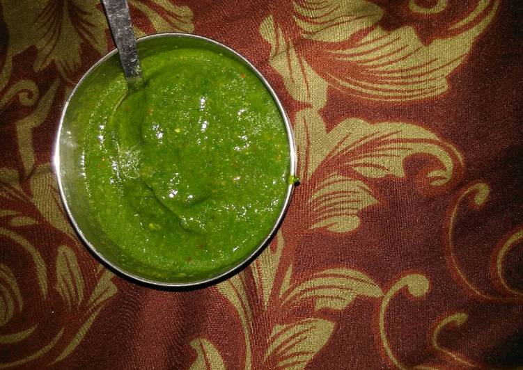 Step-by-Step Guide to Make Super Quick Homemade Mint chutney