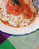 Fideos caseros con salsa fileto liviana!