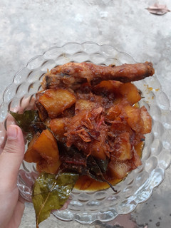 Foto resep SAK(semur ayam kentang)