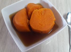 Una foto de Camote en miel/Papa Dulce con piloncillo/sweet potato