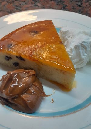 Una foto de Budín de pan con pasas de uvas