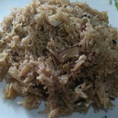 A picture of Gur wale chawal.