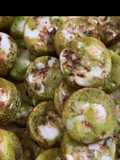 Kue lumpur kelamud (kelapa muda)