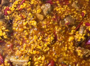Una foto de Arroz de costillejas y magra murciano