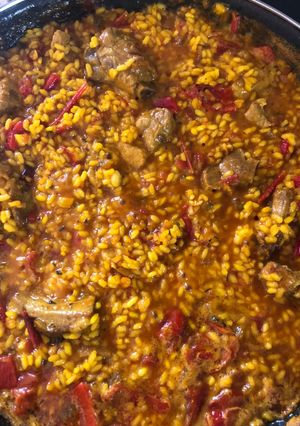 Una foto de Arroz de costillejas y magra murciano