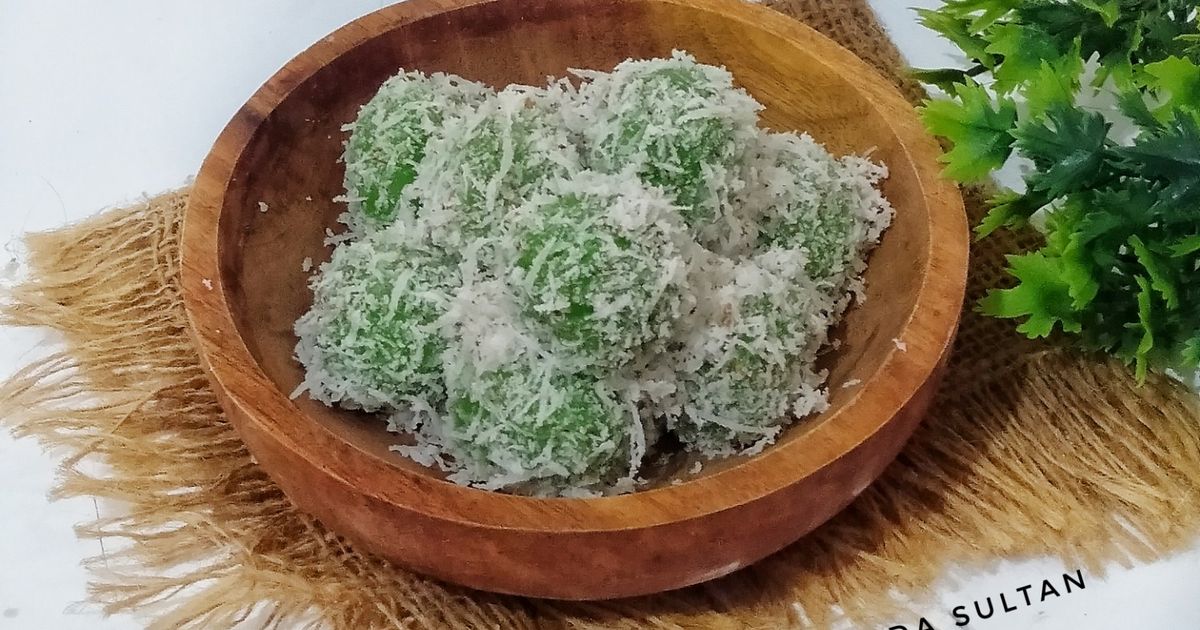 Kue Kelepon Pandan khas Jawa Timur
