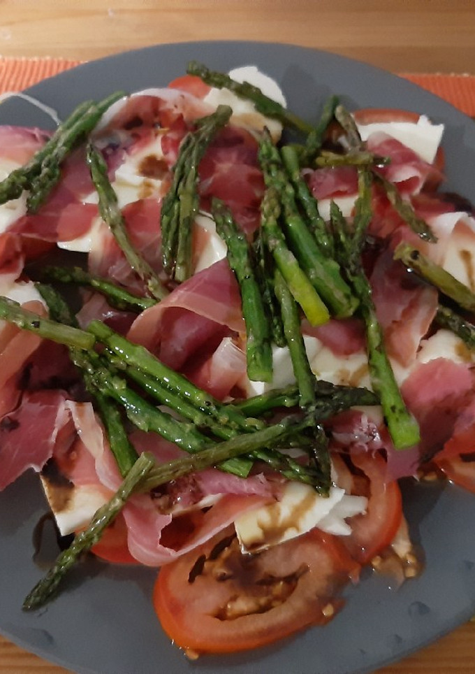 Una foto de Ensalada tomate saludable