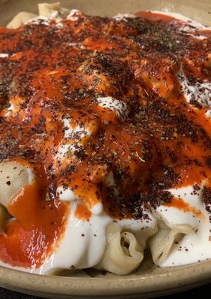 A picture of Turkish Manti.