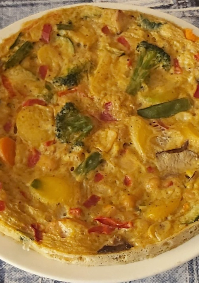 Una foto de Tortilla de wok con verduras estilo asiático y garbanzos