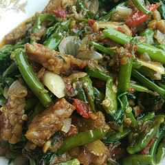 Tumis kangkung tempe pedesss রেসিপির প্রধান ছবি