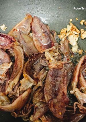 Hình của món Mực Khô Ram Mặn.