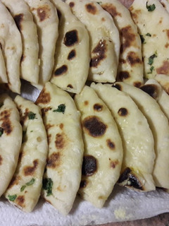 A picture of Flat Bread/naan.