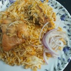 A picture of Chicken biryani.