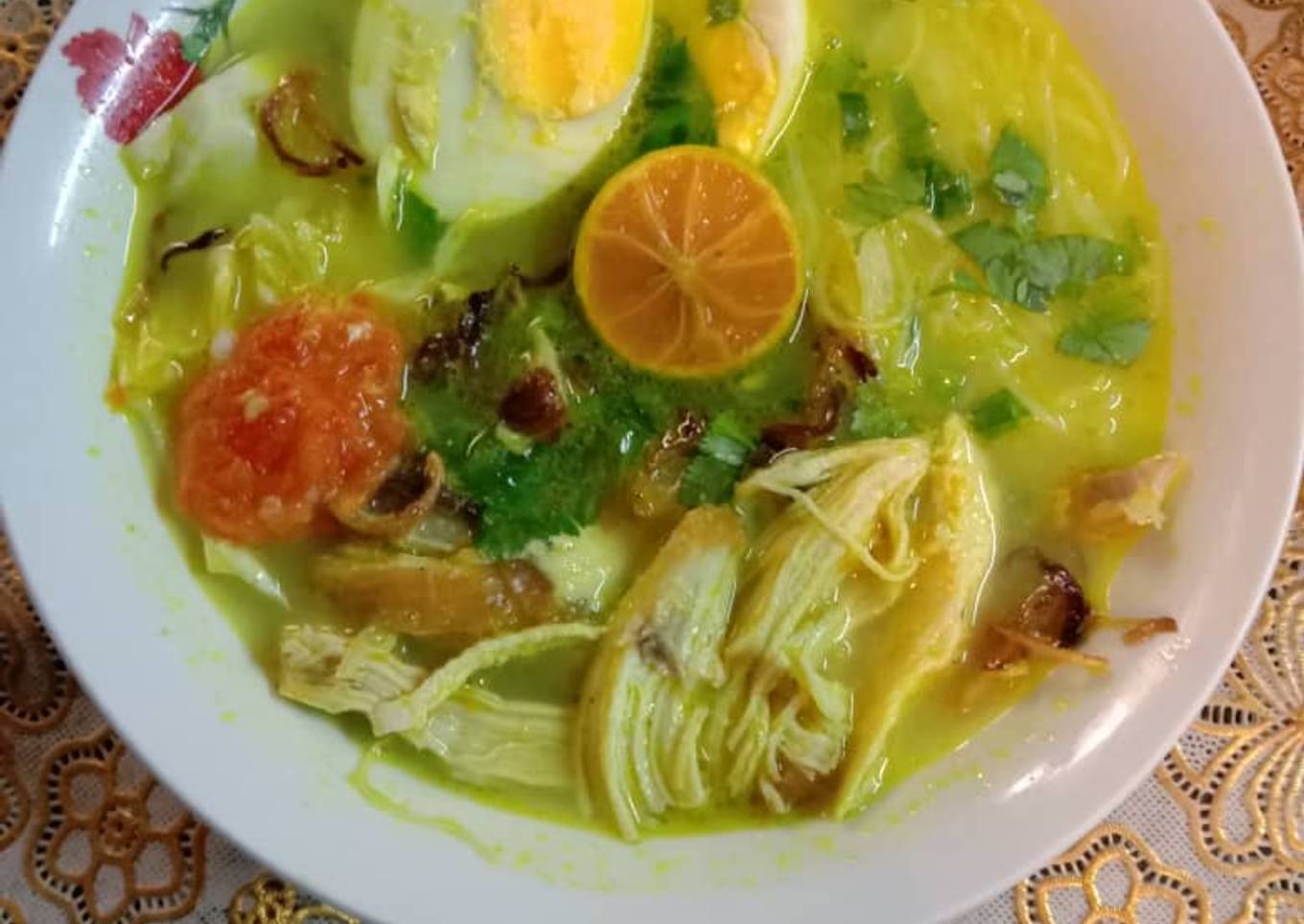 100.*soto ayam*
