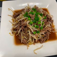 Stir-Fried Beef & Bean sprout A picture of Stir-Fried Beef & Bean sprout.