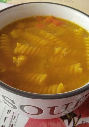 Una foto de Sopa de verduras y fusilli