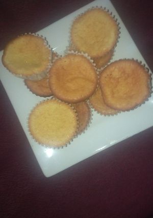 A picture of Plain vanilla cup cakes.