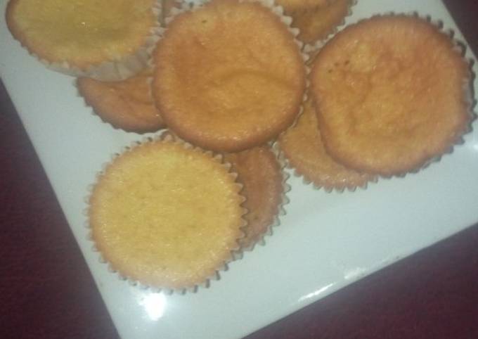 Recipe of Ultimate Plain vanilla cup cakes