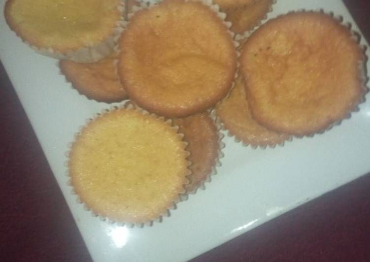 Recipe of Homemade Plain vanilla cup cakes