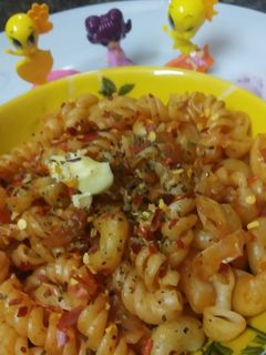 पास्ता (pasta recipe in Hindi) रेसिपी मुख्य फोटो