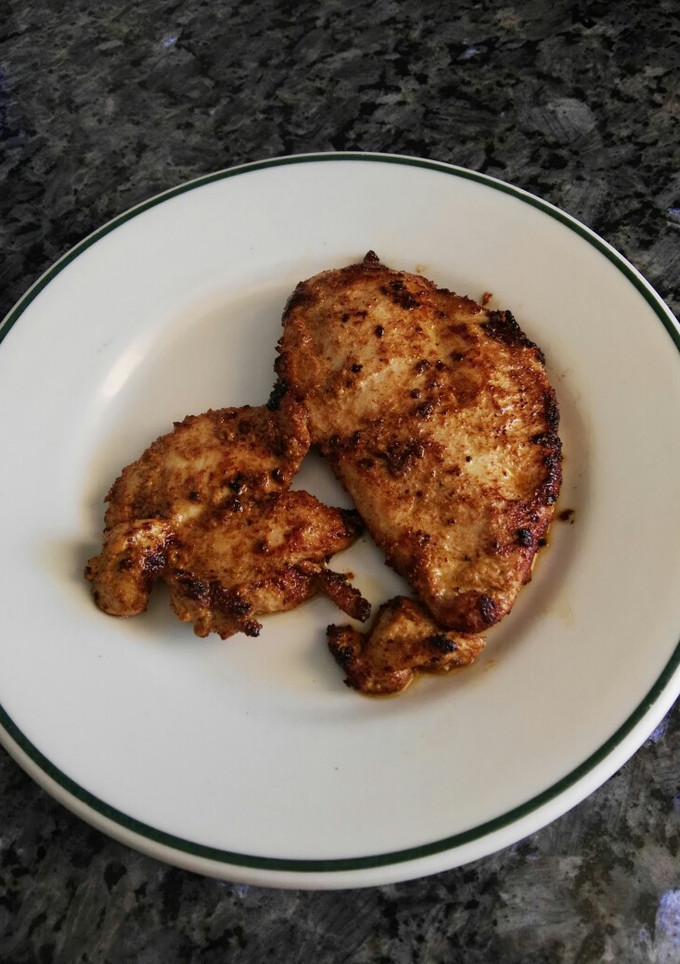 Una foto de Pollo tandoori en sartén
