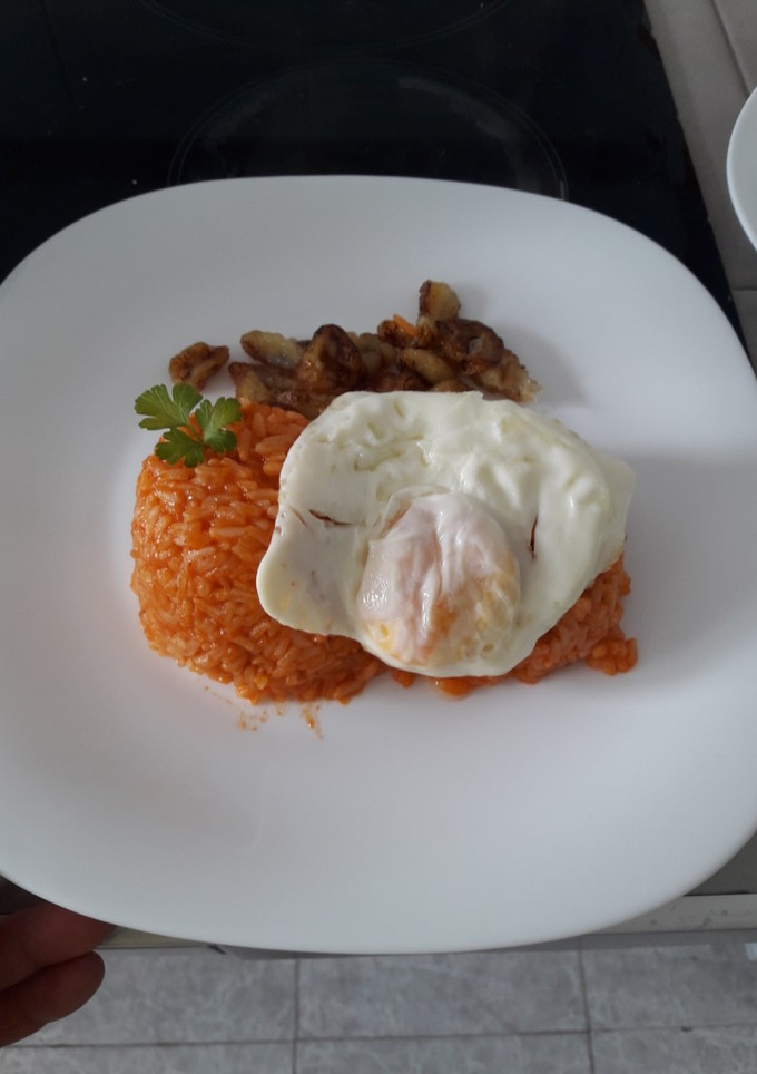 Una foto de Arroz a la cubana