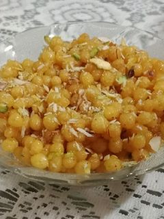 મીઠી બુંદી(methi boondi recipe in Gujarati) રેસીપી મુખ્ય ફોટો