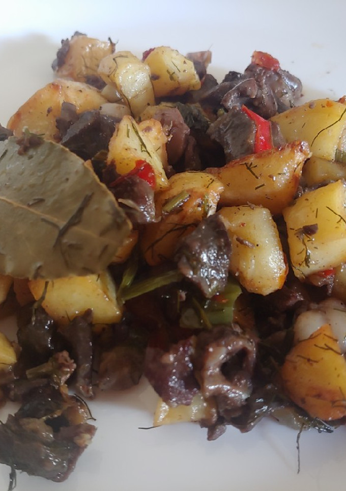 Una foto de Frit Mallorqui amb vedella i xot. Frito de puntas de solomillo ternera y cordero