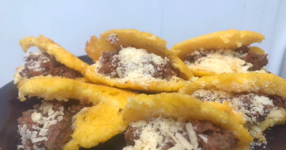 Arepas de Harina maíz (Polenta) Receta de Ana Camila López C. Cookpad