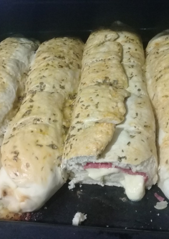 Una foto de Pan casero relleno
