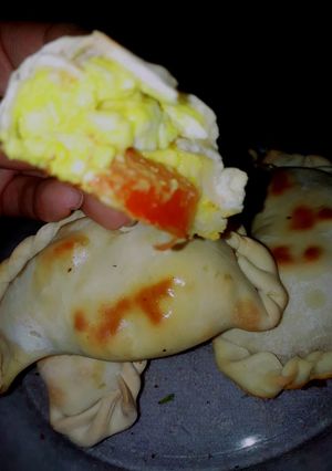 Una foto de Relleno de empanadas. Rápido y rico 😍🐽