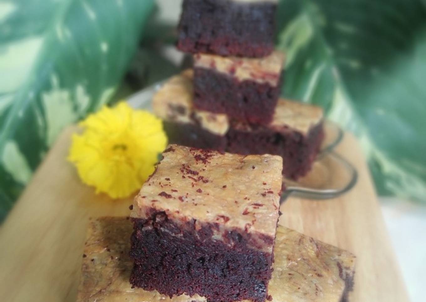 Fudgy Cheese Brownies