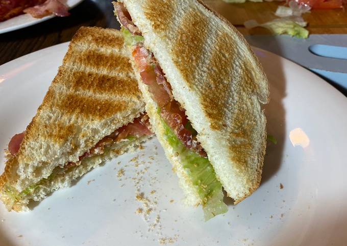 Recipe of Jamie Oliver Tyler’s BLTS