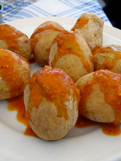 Una foto de Papas arrugadas con mojo