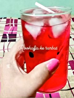 रूह आफ़जा की शरबत((Rooh Afza sharbat recipe in hindi) रेसिपी मुख्य फोटो