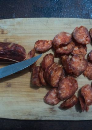 Una foto de Chorizo ranchero marinado con tequila y sangrita el geras
